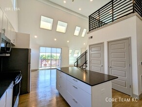 Building Photo - 2455 Troost Ave