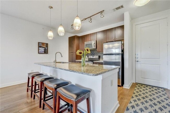 Building Photo - 1900 Barton Springs Rd