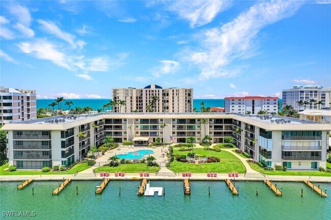 Building Photo - 3200 Gulf Shore Blvd N