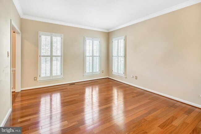 Building Photo - 21102 Raintree Ct