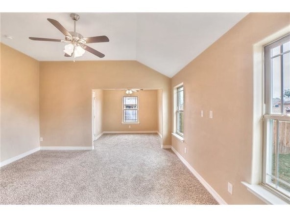 Building Photo - 2118 Yturria Dr