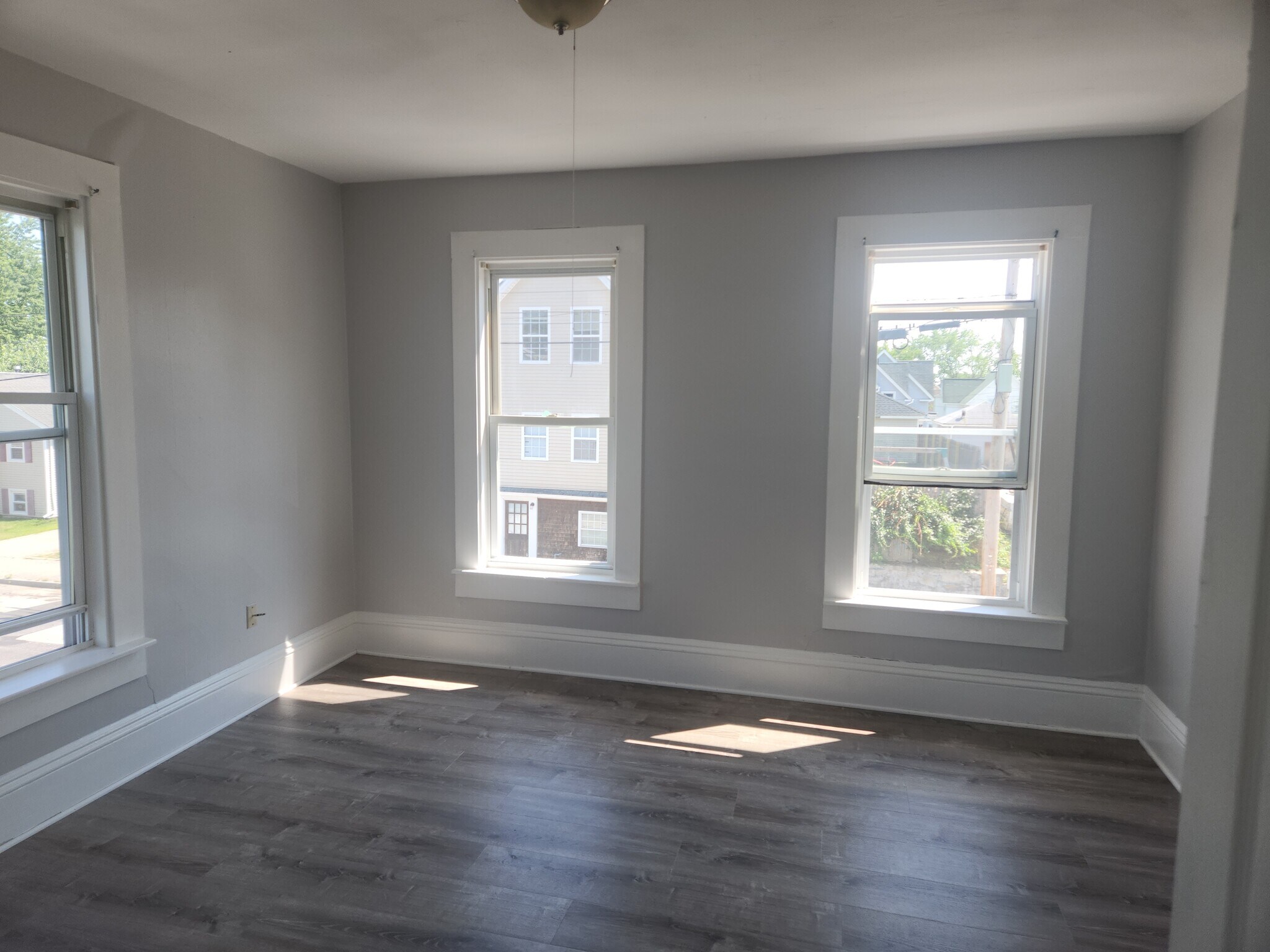 Building Photo - 368 Merrimack St