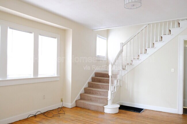Building Photo - 4245 College - 4247