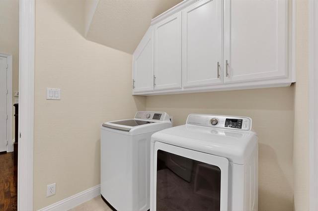 Building Photo - 7746 Cooke Dr