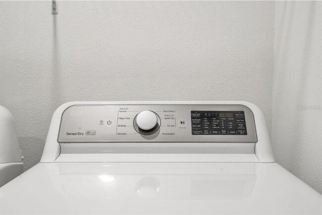 Building Photo - 1124 Merrill St