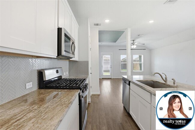 Building Photo - 224 Gidran Trail