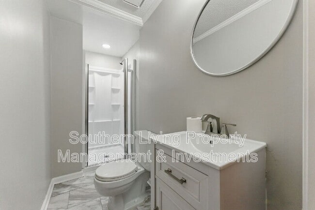 Building Photo - 7016 Wannamaker Ln