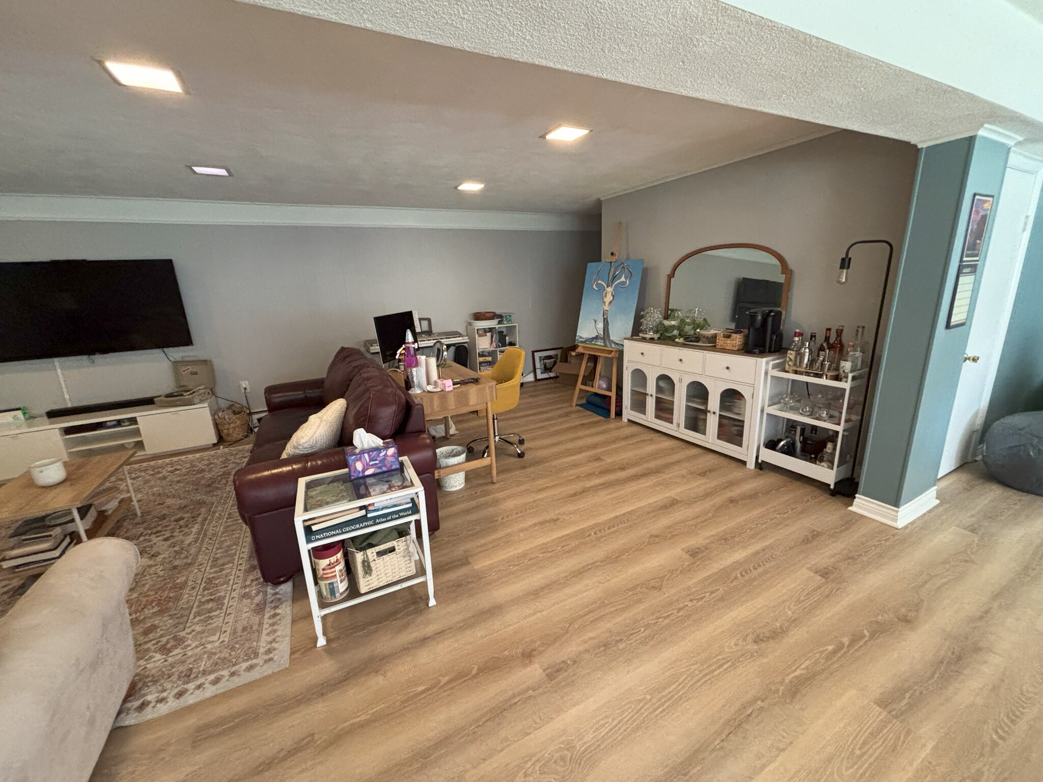 Space near living room - 5 Oak Ter