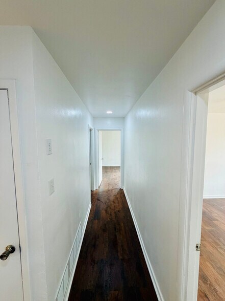 Building Photo - 403 Margo St