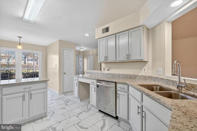 Building Photo - 8060 Morning Meadow Ct