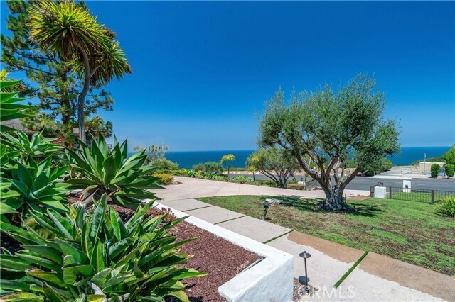 Building Photo - 1500 Paseo Del Mar