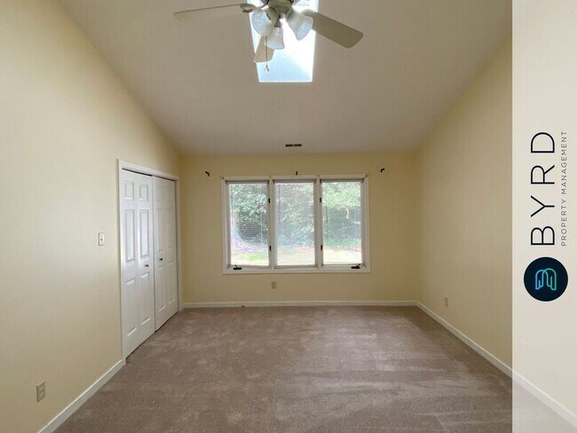 Building Photo - 14302 Regatta Pointe Rd