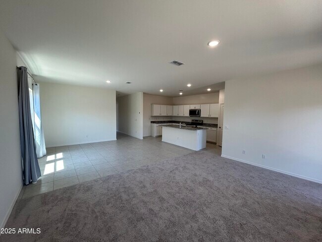 Building Photo - 18461 N Los Gabrieles Way