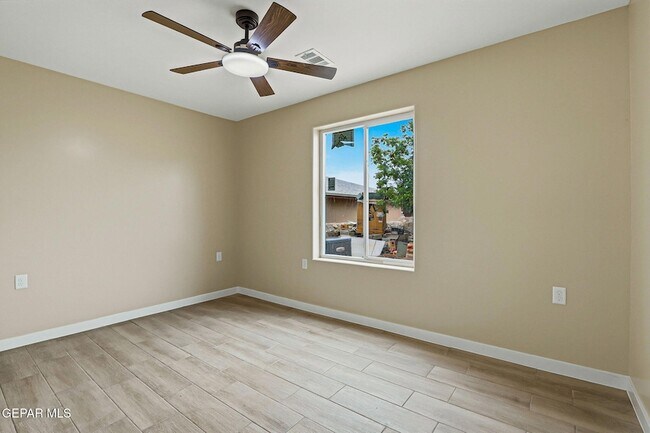 Building Photo - 6002 Pam McCall Ln