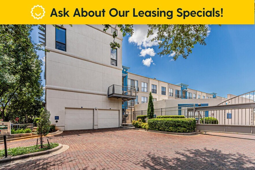 Building Photo - 4414 Cedar Springs Rd