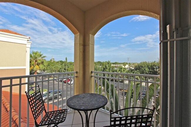 Building Photo - 11014 Legacy Dr