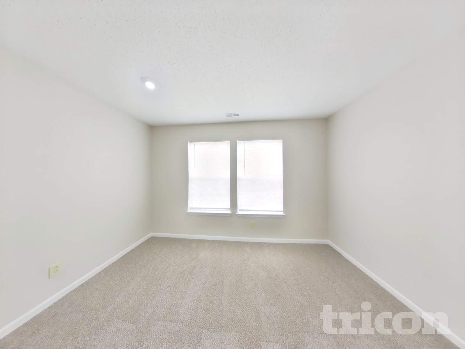 Building Photo - 5956 Portman Pl