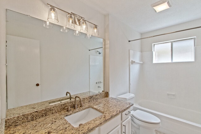 Building Photo - 7019 Yardley Dr