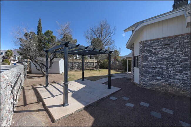 Building Photo - 1025 Jan Ellyn Ln