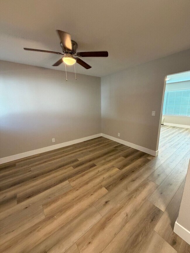 Building Photo - 2610 Phipps Ave