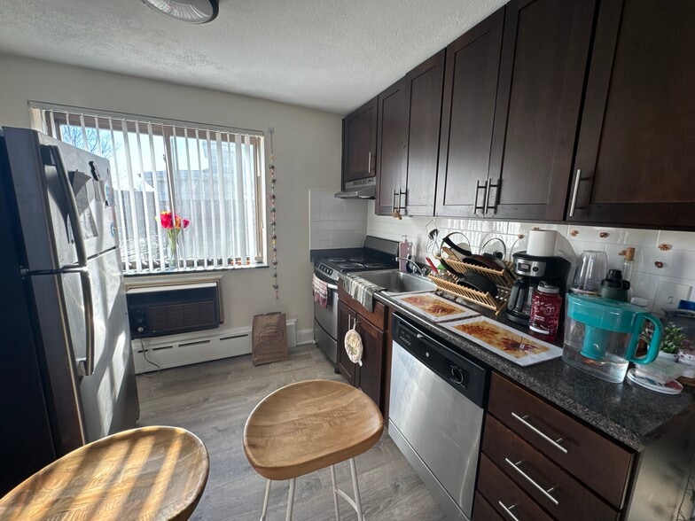 Building Photo - 5 Chester St