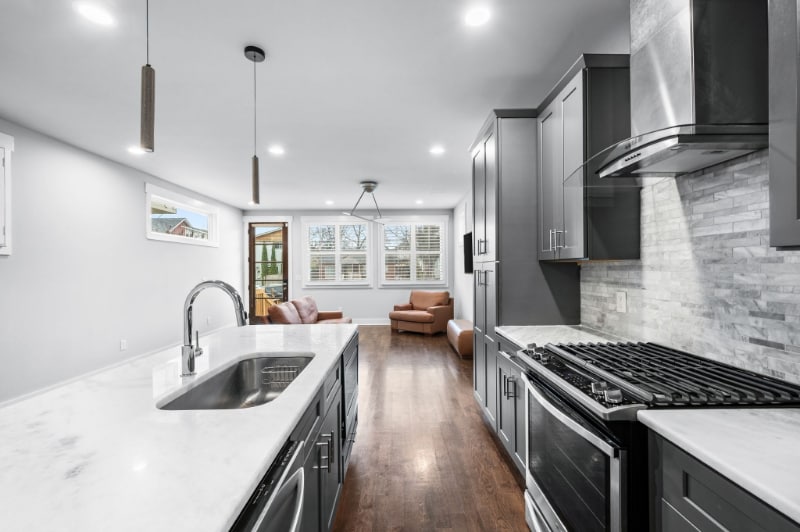 Building Photo - 1833 16th Ave N