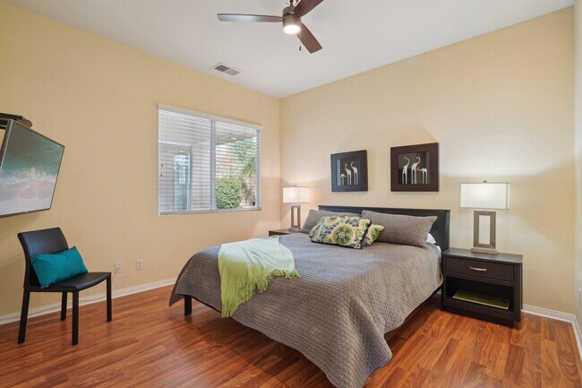 Building Photo - 80570 Hoylake Dr