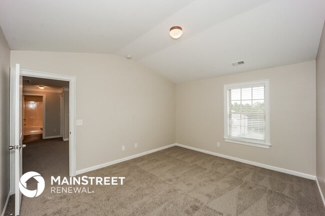 Building Photo - 217 Chert Way