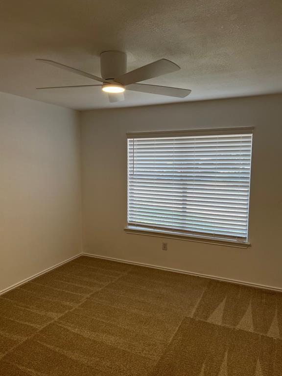Building Photo - 8301 Summer Side Dr