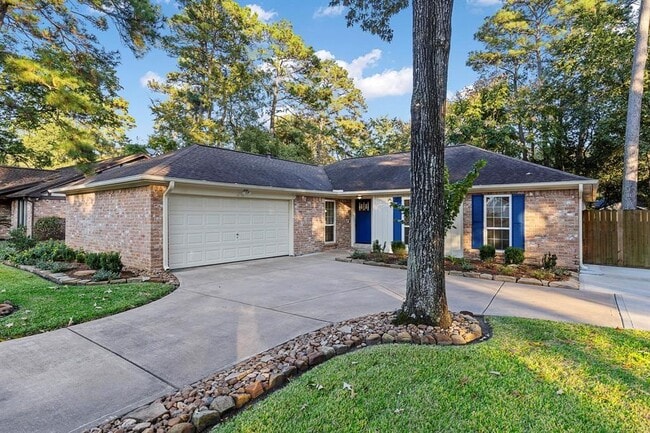Building Photo - 15106 Forest Lodge Dr