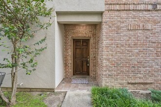 Building Photo - 1515 Oakdale St