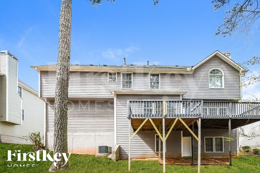 Building Photo - 6882 Waters Edge Dr