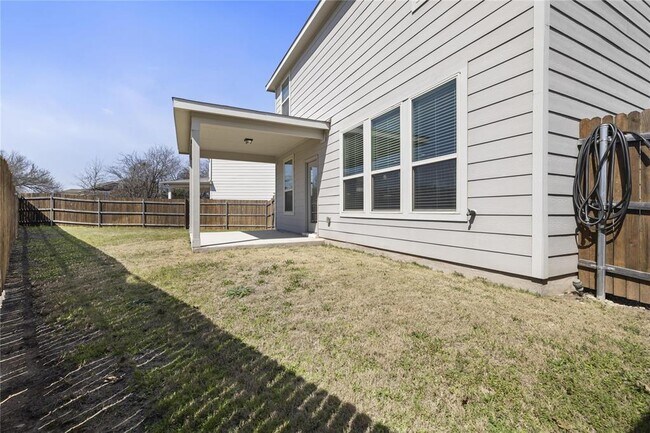 Building Photo - 15802 Celosia St