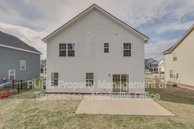 Building Photo - 2102 Morton Dr