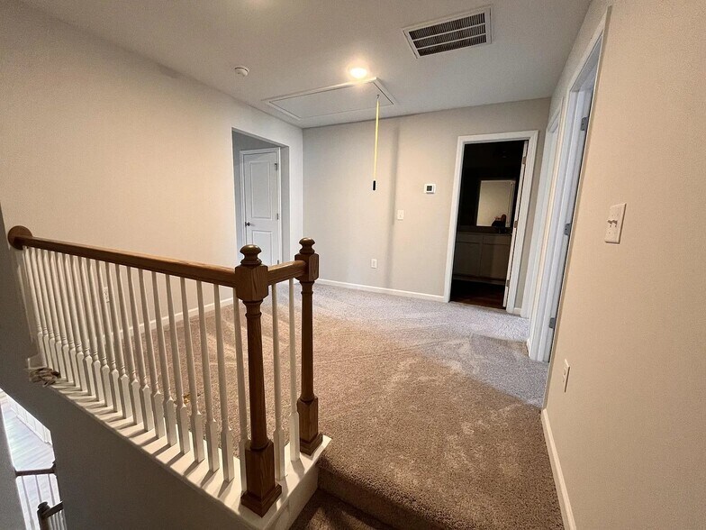 Building Photo - 3104 Ranger Dr