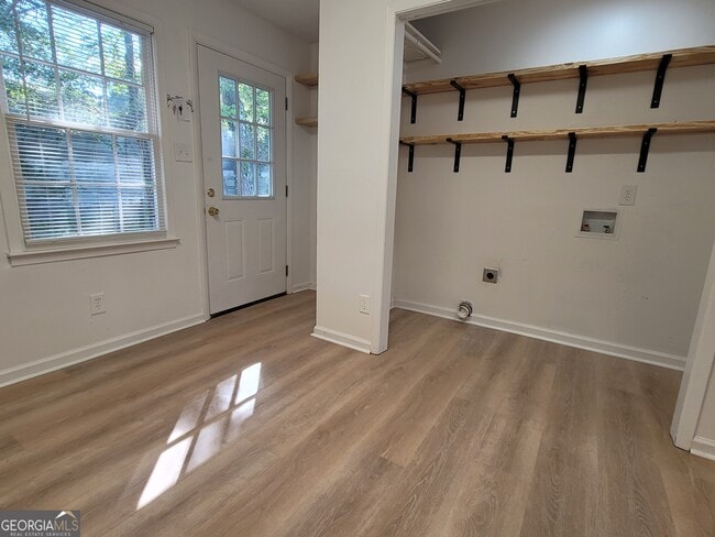 Building Photo - 351 Browns Rd