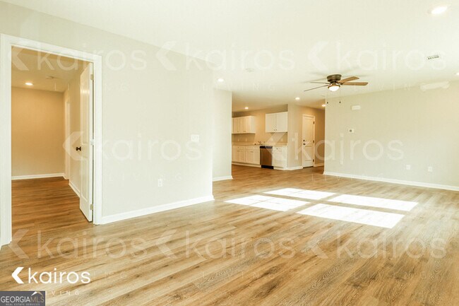 Building Photo - 126 Cottage Grove Rd