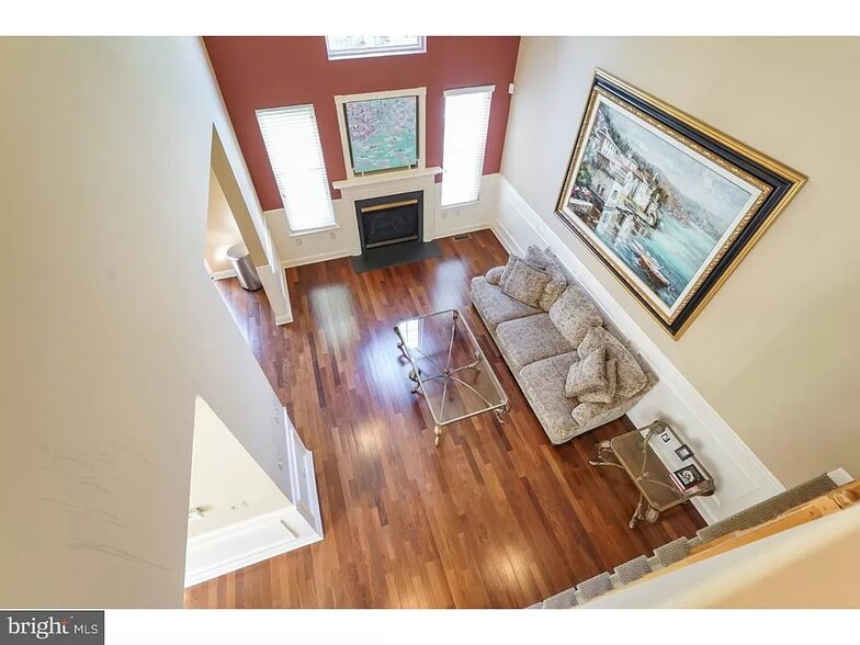 High Vaulted Ceilings - 58 Weaver Dr