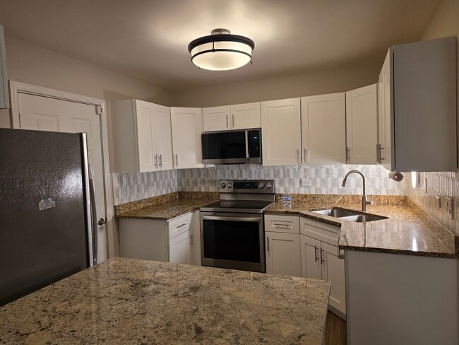 Building Photo - 406 College Crossing