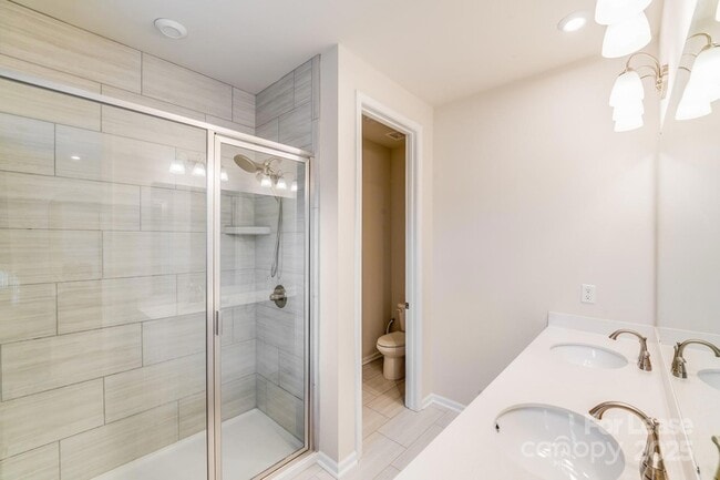 Building Photo - 3133 Hutton Gdns Ln