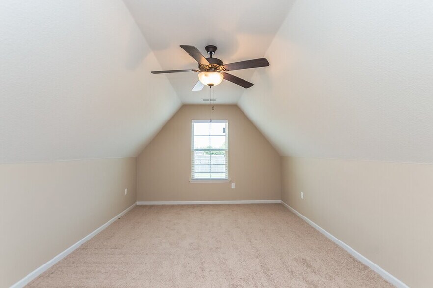 Building Photo - 2733 Sapper Ln