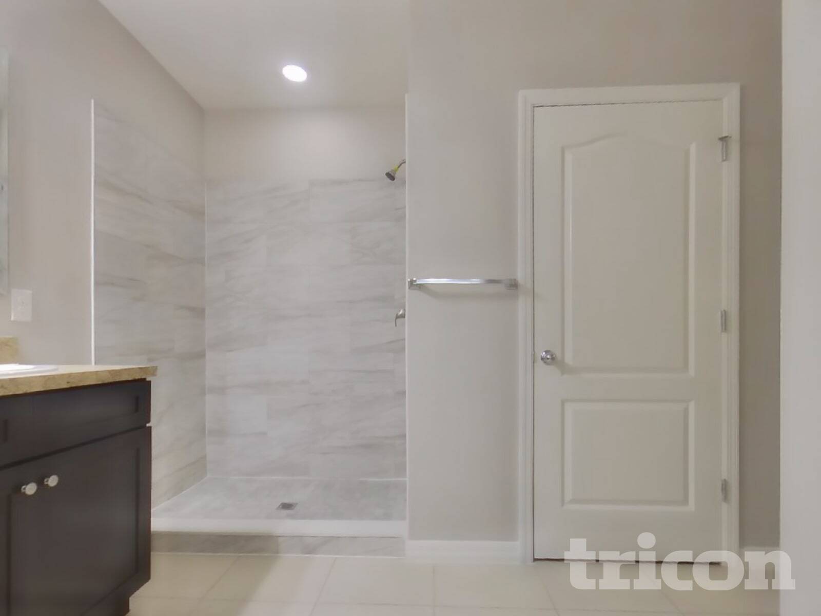 Building Photo - 2449 Valhalla Dr