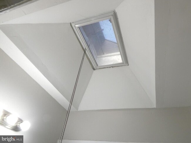 Building Photo - 1213 S 54th St