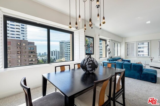 Building Photo - 10520 Wilshire Blvd