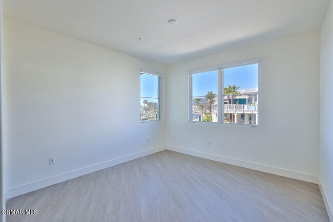 Building Photo - 1012 Vista del Mar Pl.