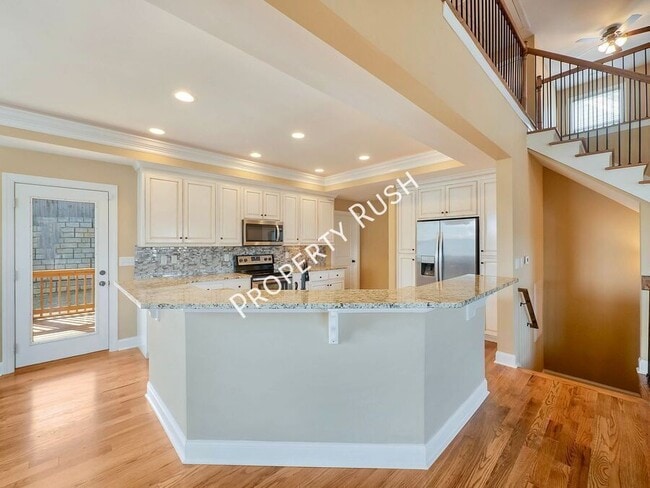 Building Photo - 7986 Burgundy Cir