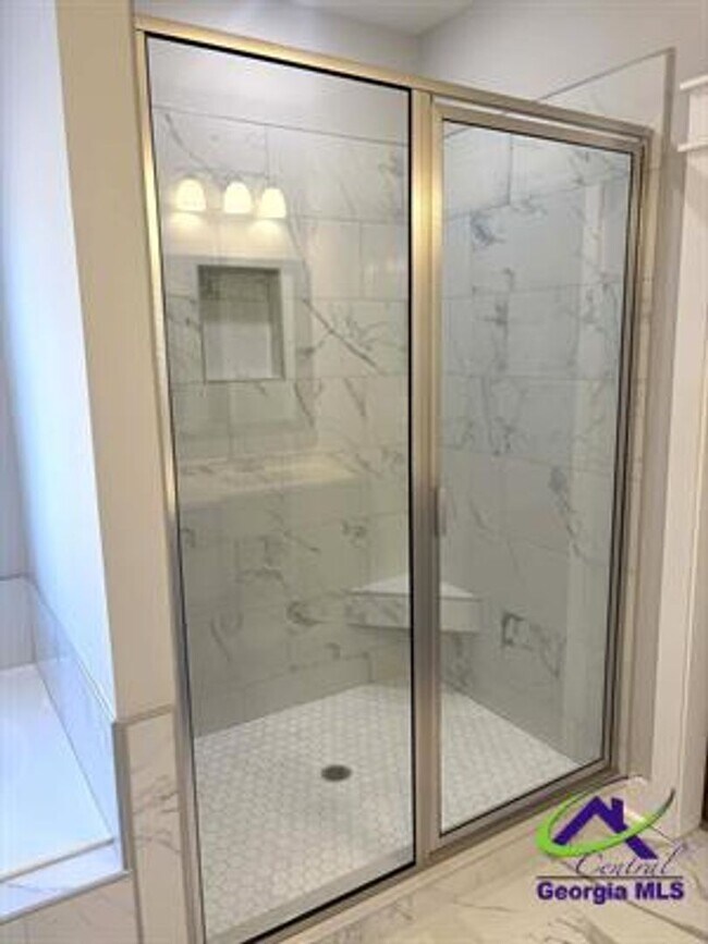 Building Photo - 113 Black Birch Ln