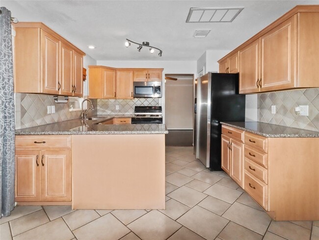 Building Photo - 17111 Bayou Bluff Ct