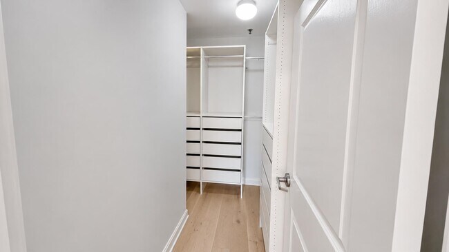 Building Photo - 4 Constellation Pl