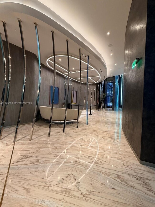 Building Photo - 1000 Brickell Plaza